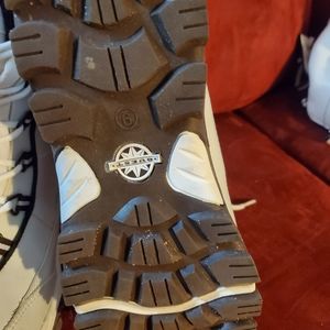 Thinsulate winter boots